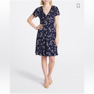 NWT- 41 HAWTHORN
Adley Knit Faux Wrap Dress
